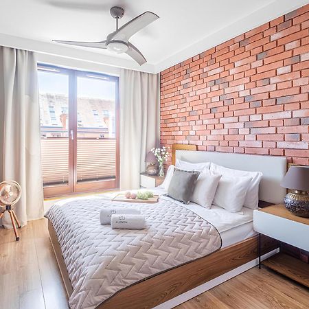 Flatbook - City Center Spa Apartments Motlawa Danzica Esterno foto