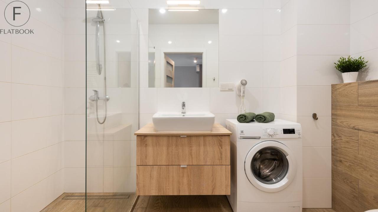 Flatbook - City Center Spa Apartments Motlawa Danzica Esterno foto